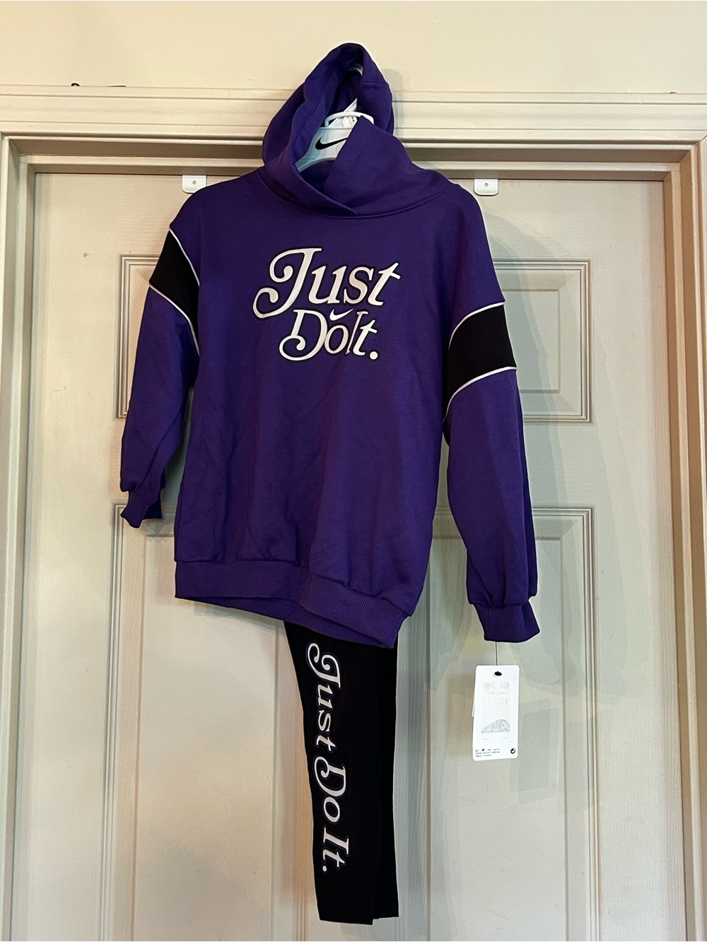 NWT Nike Purple & Black Girls 6X Pullover Hoodie & Matching Leggings 2 Piece Set
